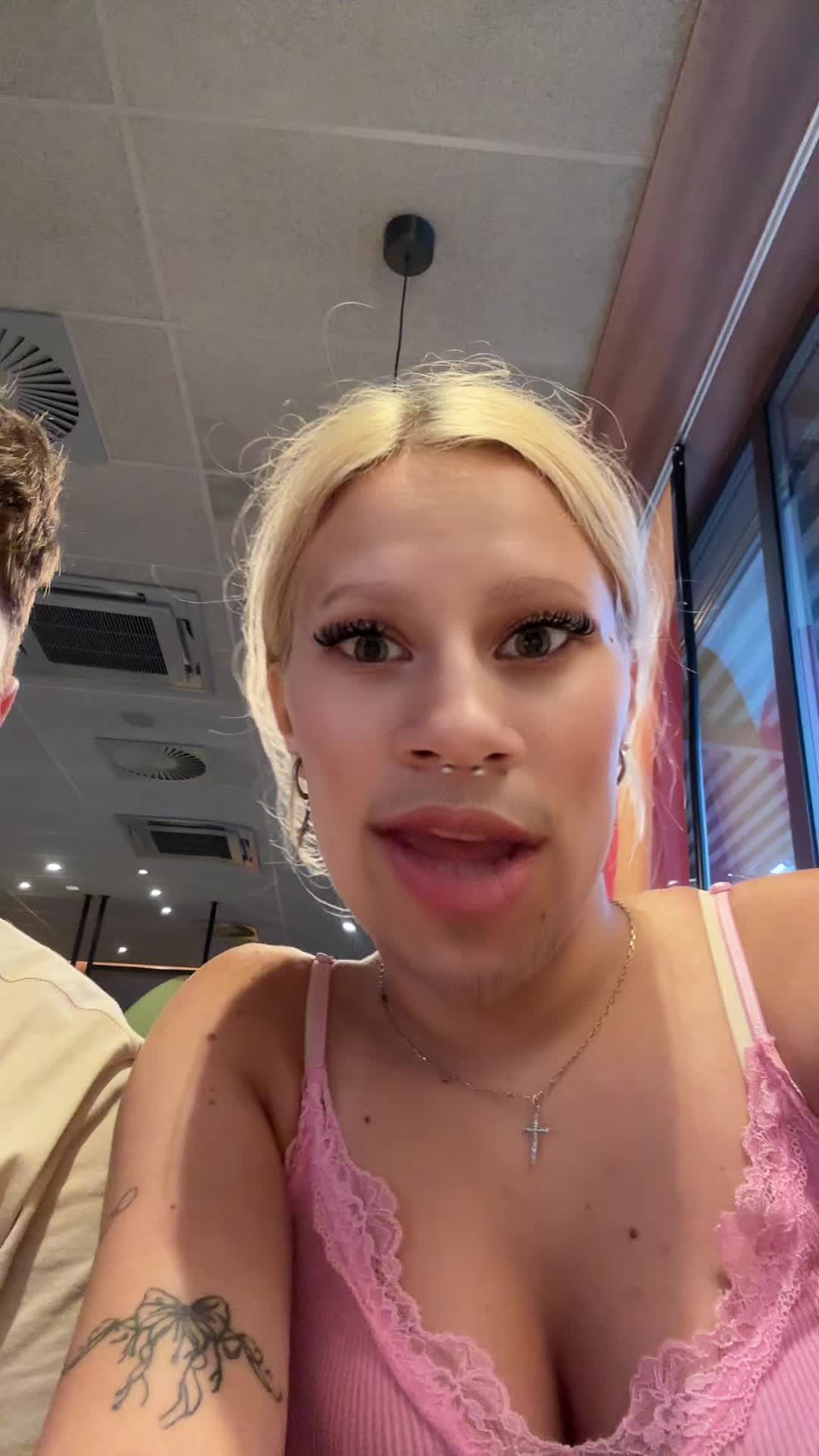 @minibickos