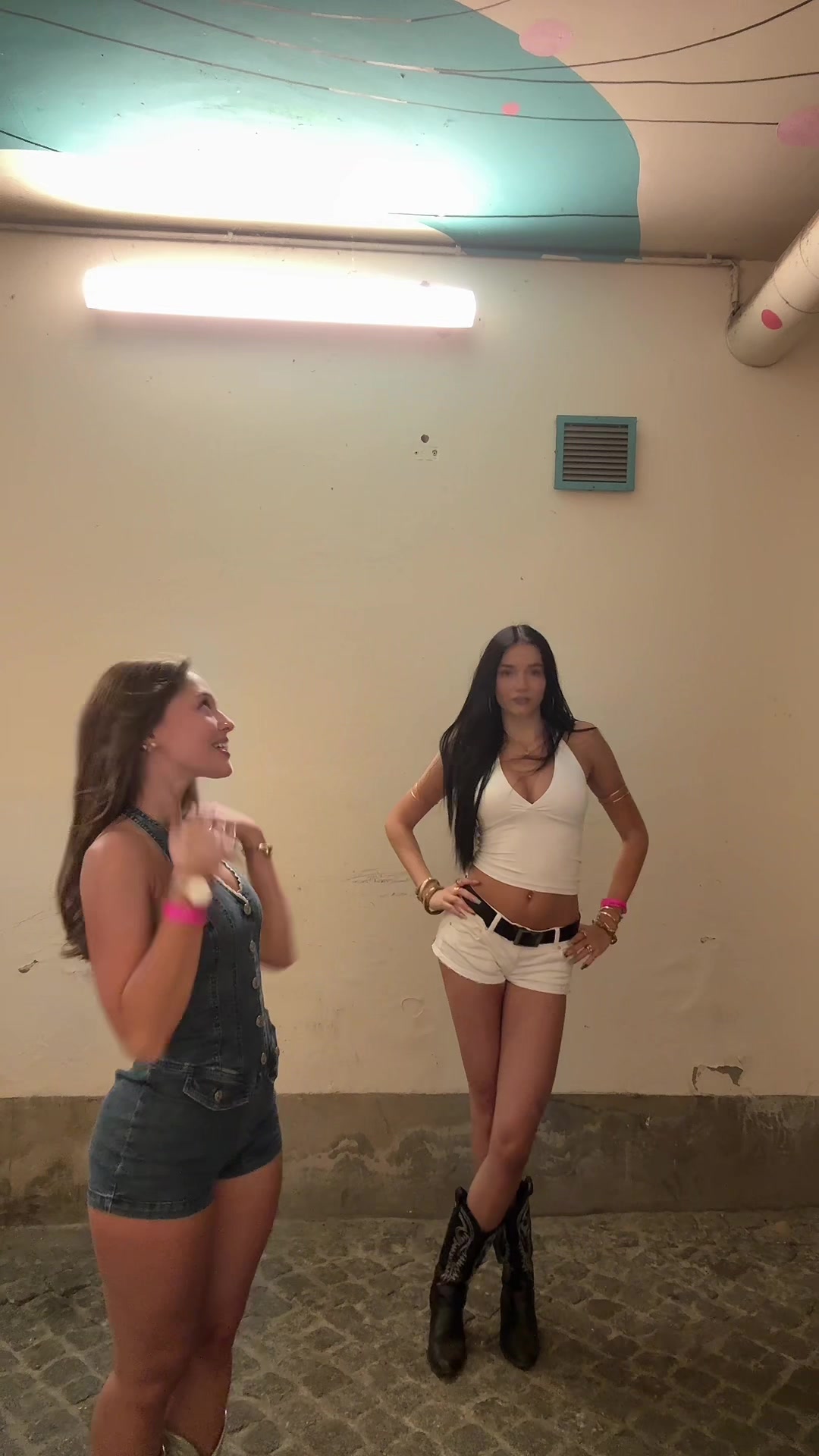 @annyelainee