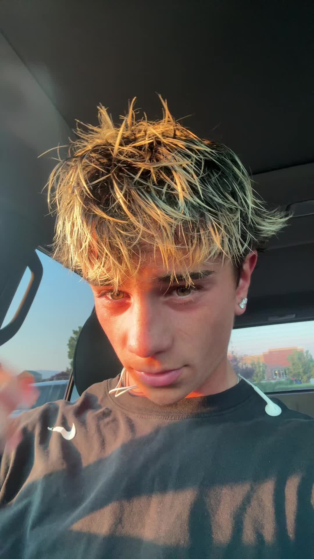 @E