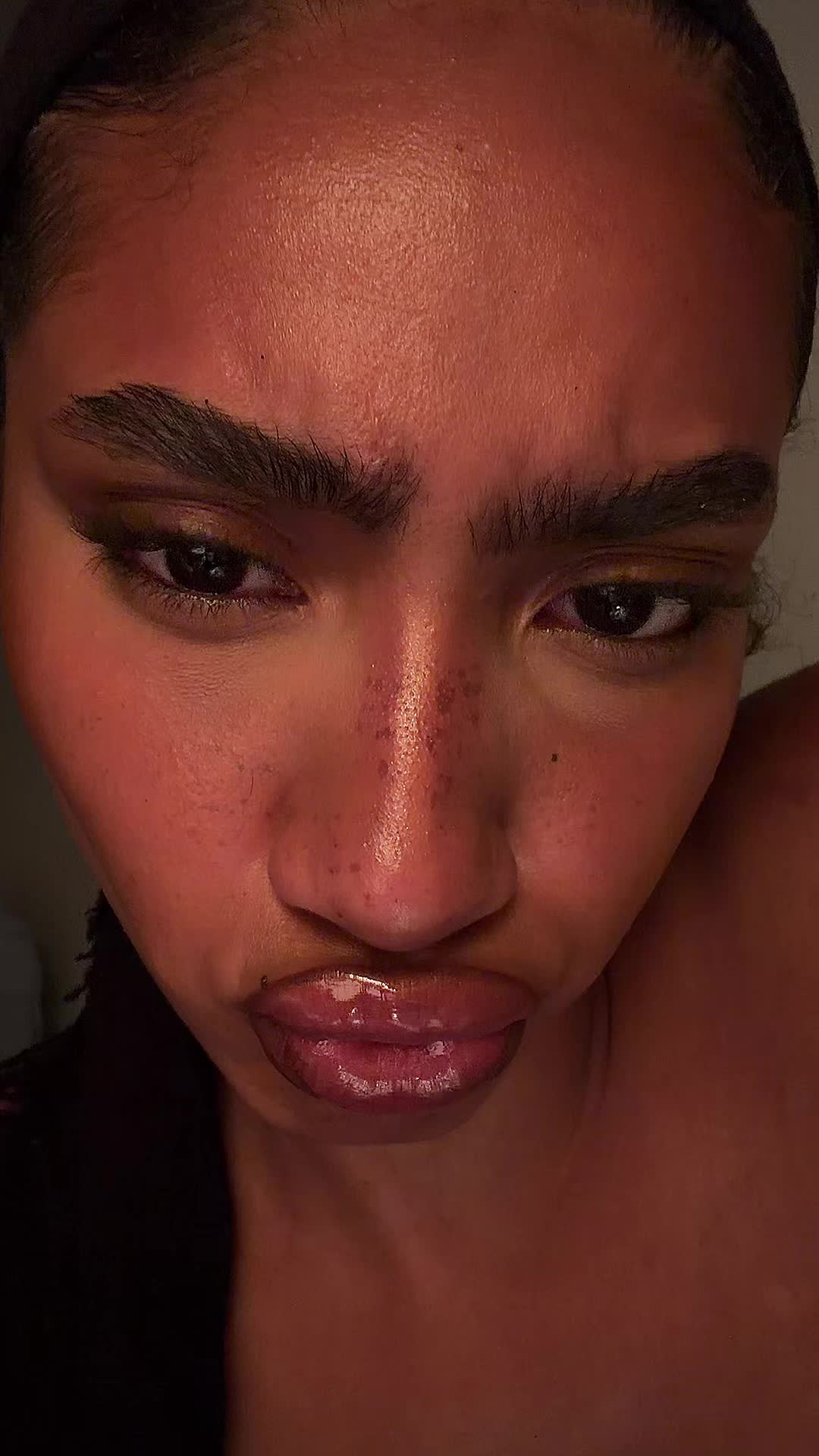 @ASHILAIRE