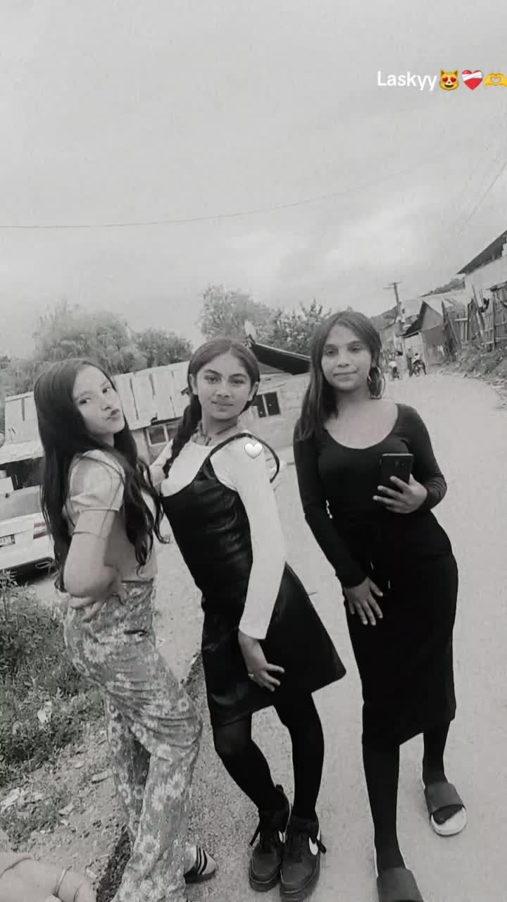 @Yœngz Łīły❤😘