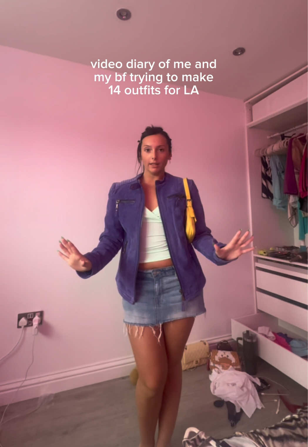 @elliefrances
