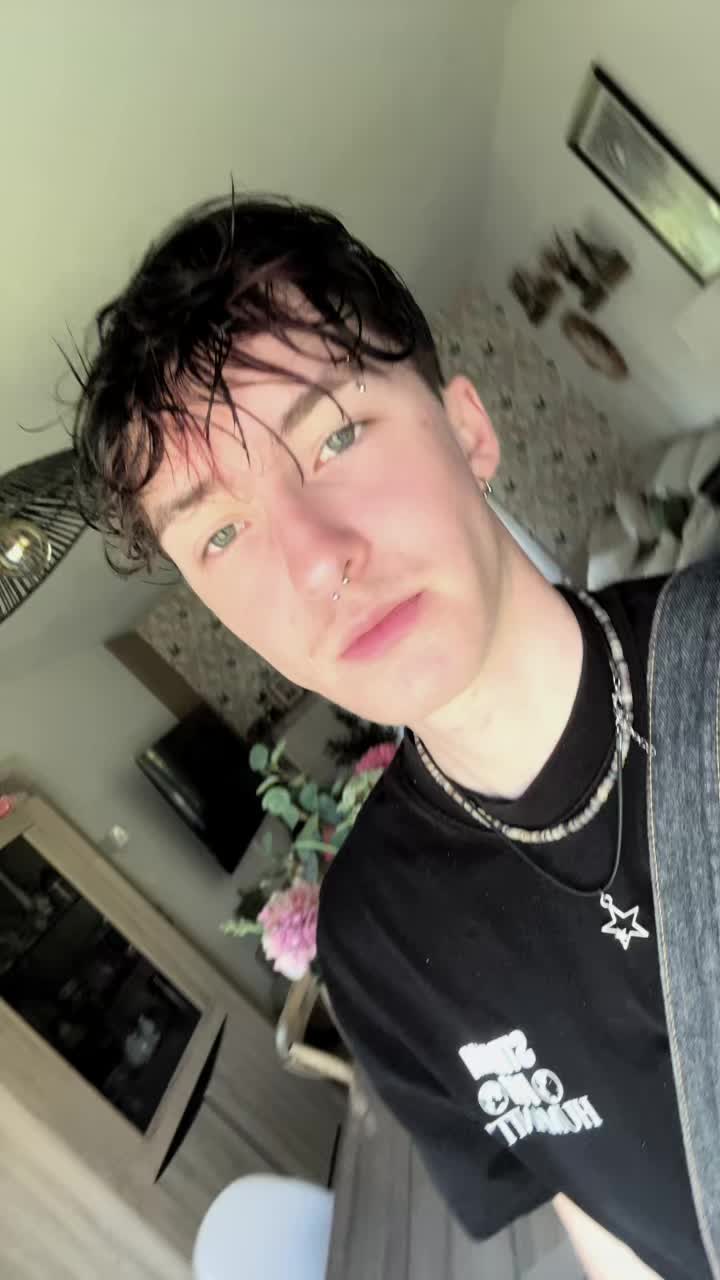 @⋆ angsy ⋆