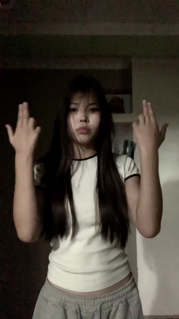 @aishuna 𖣂