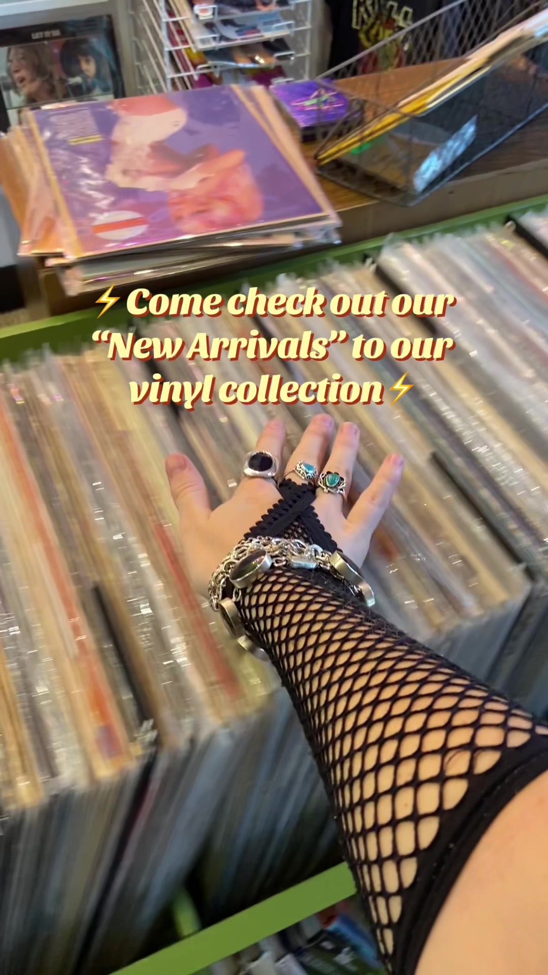 @UniversityVintage