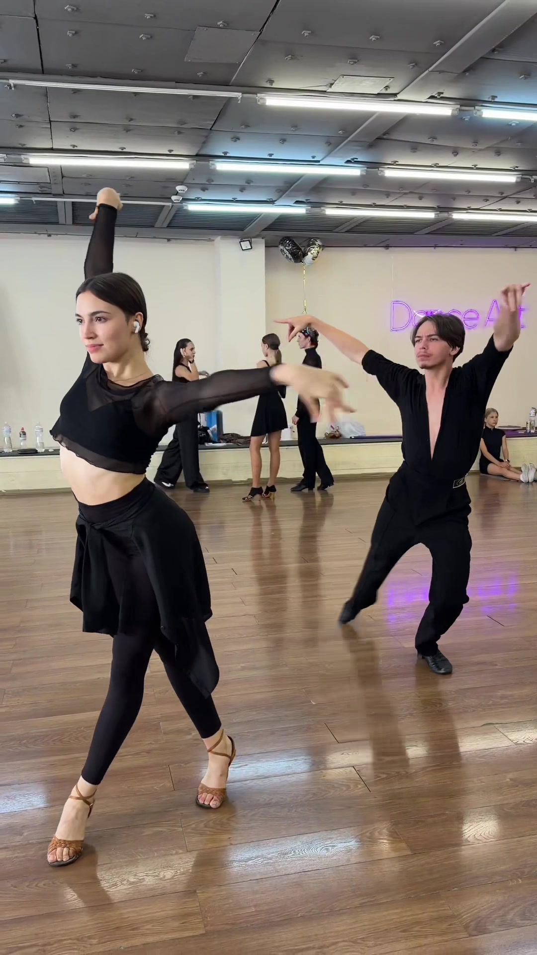 @dance_lena