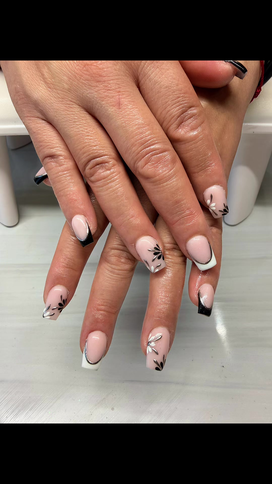 @Adriana’s nails