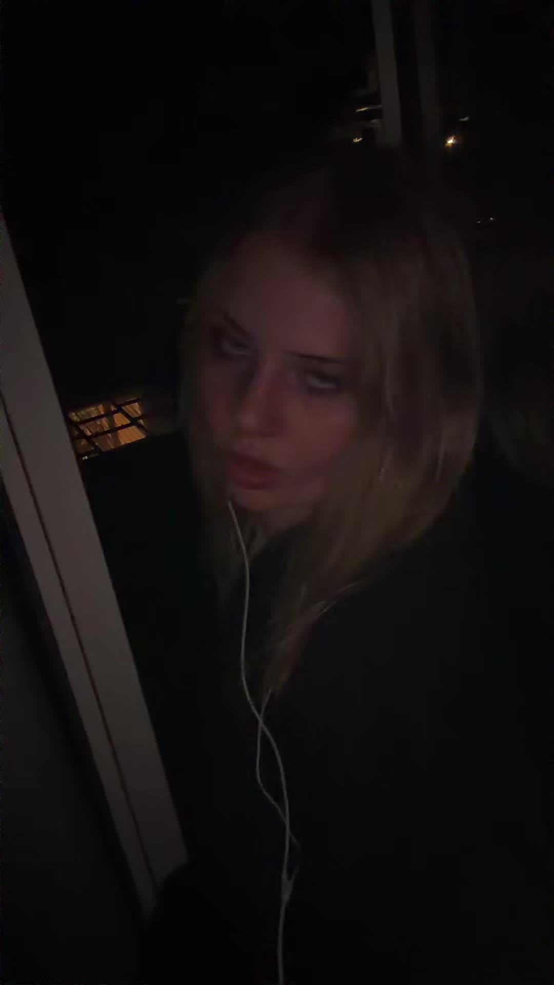@𝔦𝔷𝔷𝔶