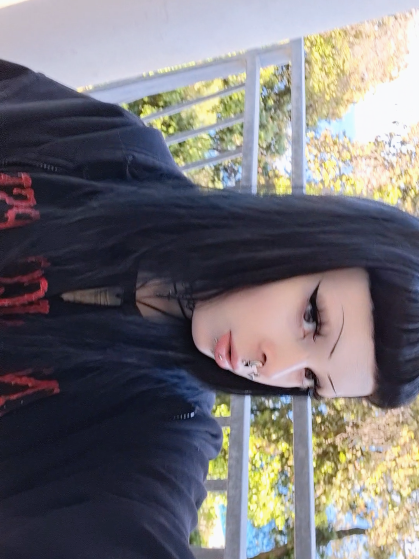 @horrorblompy