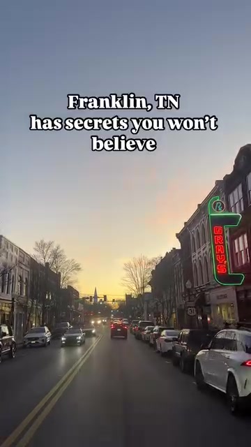 @emilyunscripted