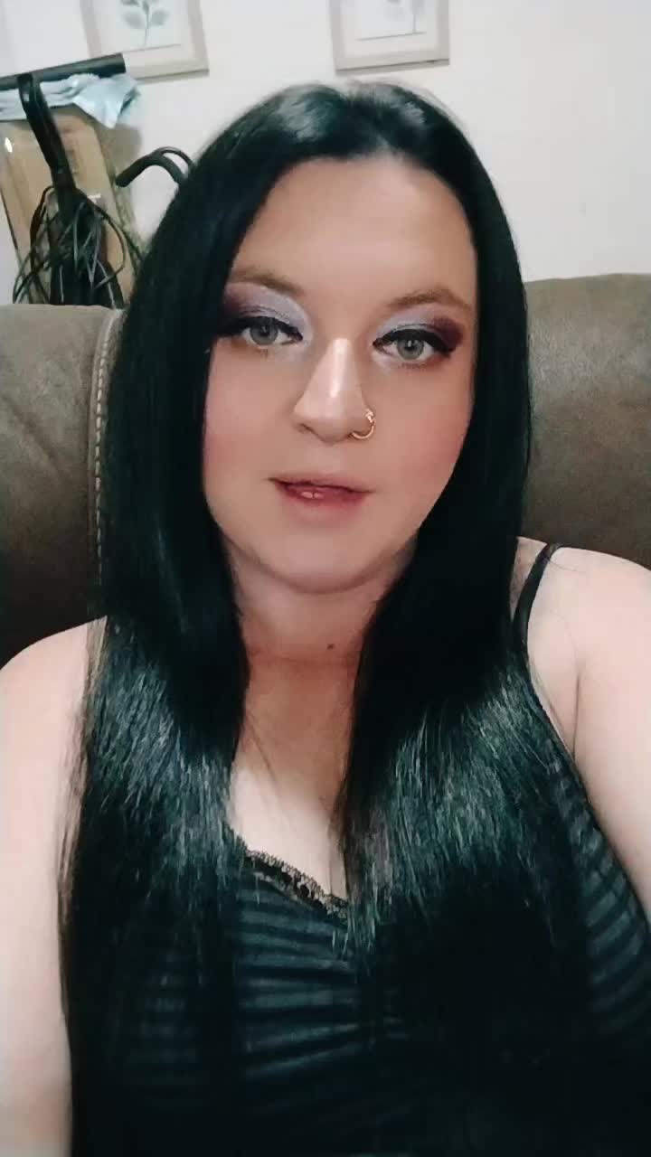 @DaniRae93🖤🍄🦋