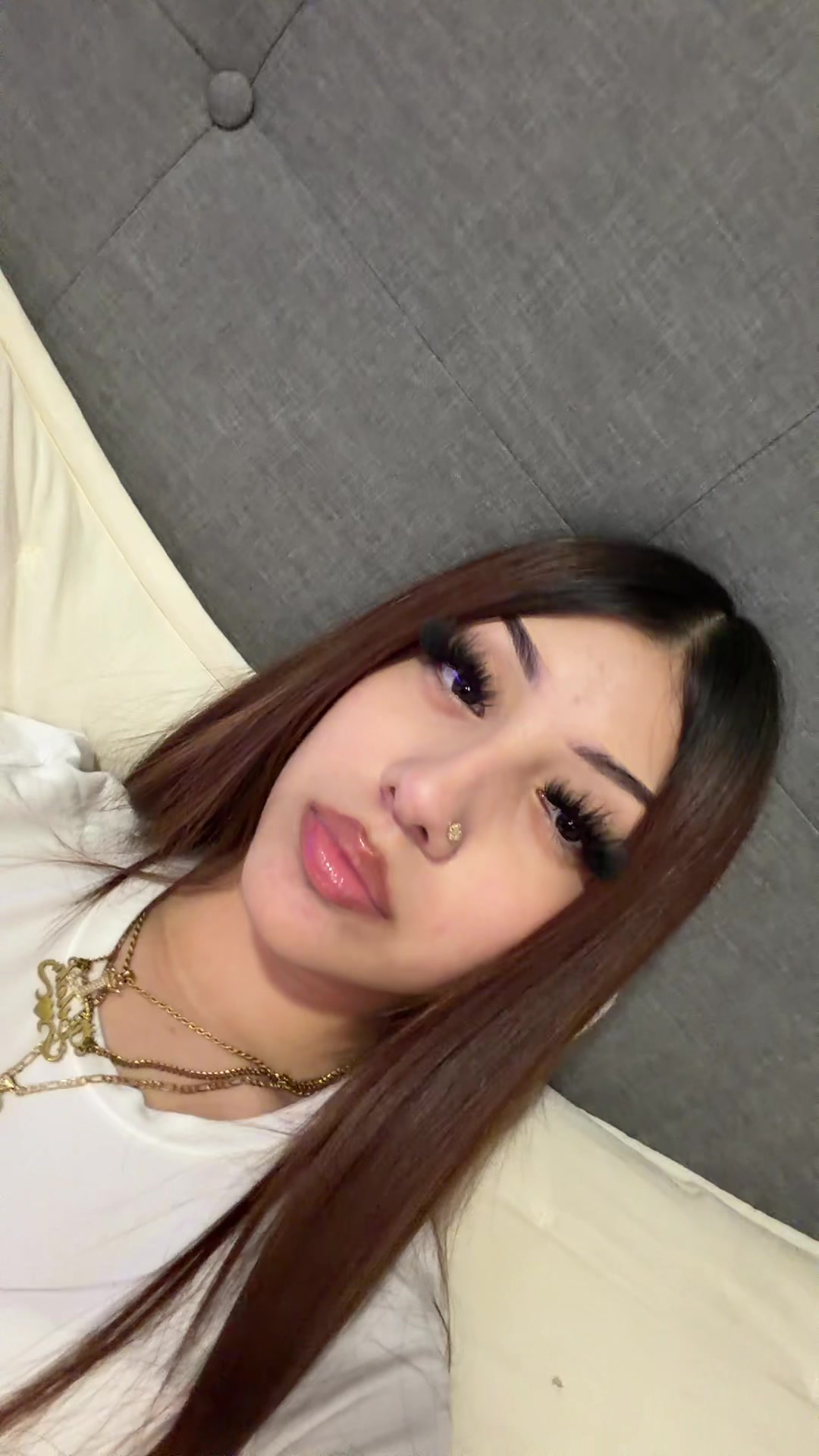 @𝐠𝐢𝐫𝐥𝐲𝐟𝐚𝐜𝐞