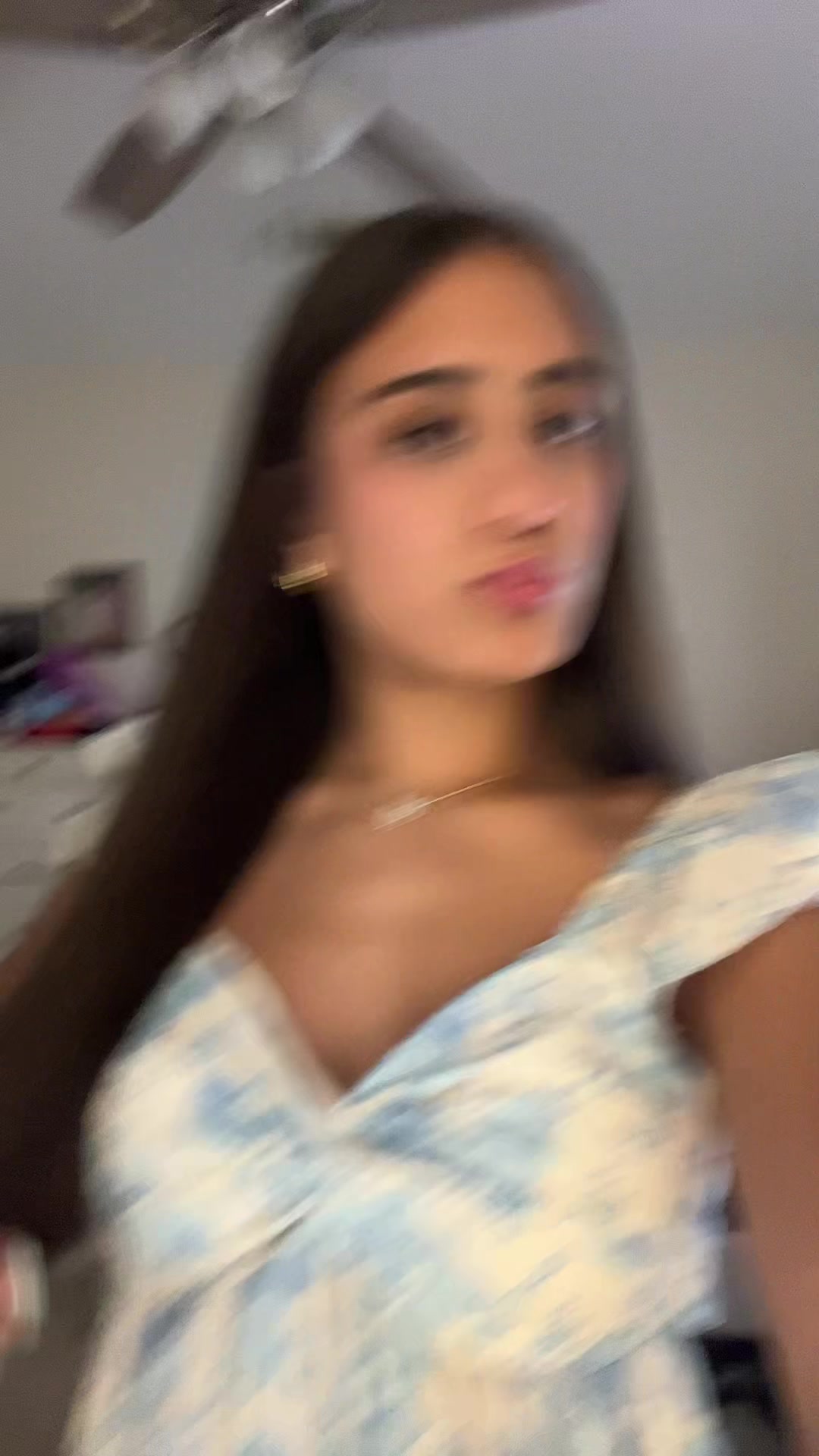 @telyv🤫