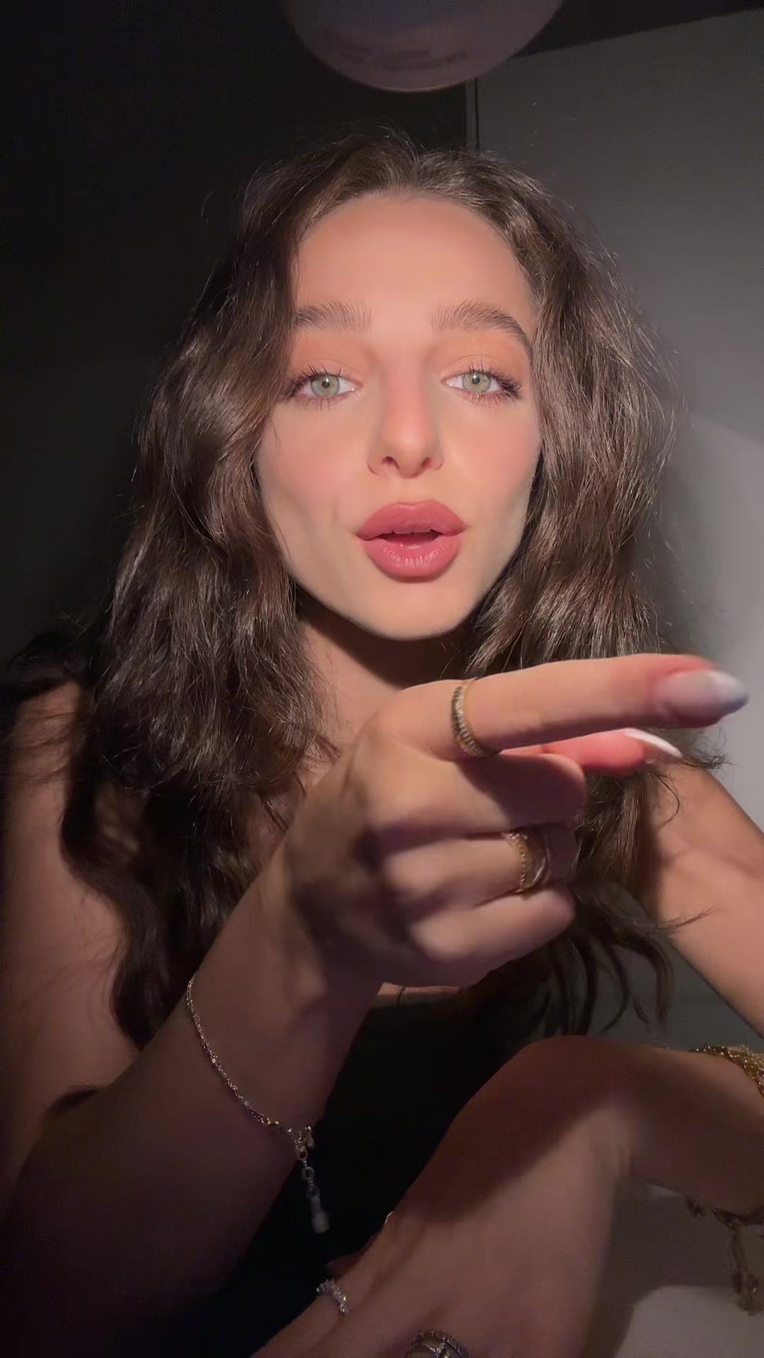 @Nefieee