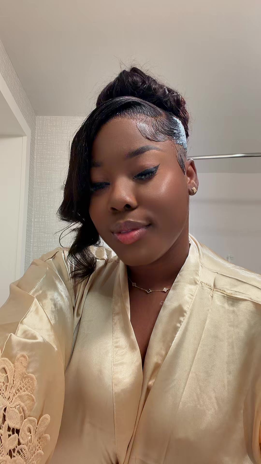 @BeautyByRoxy🫦