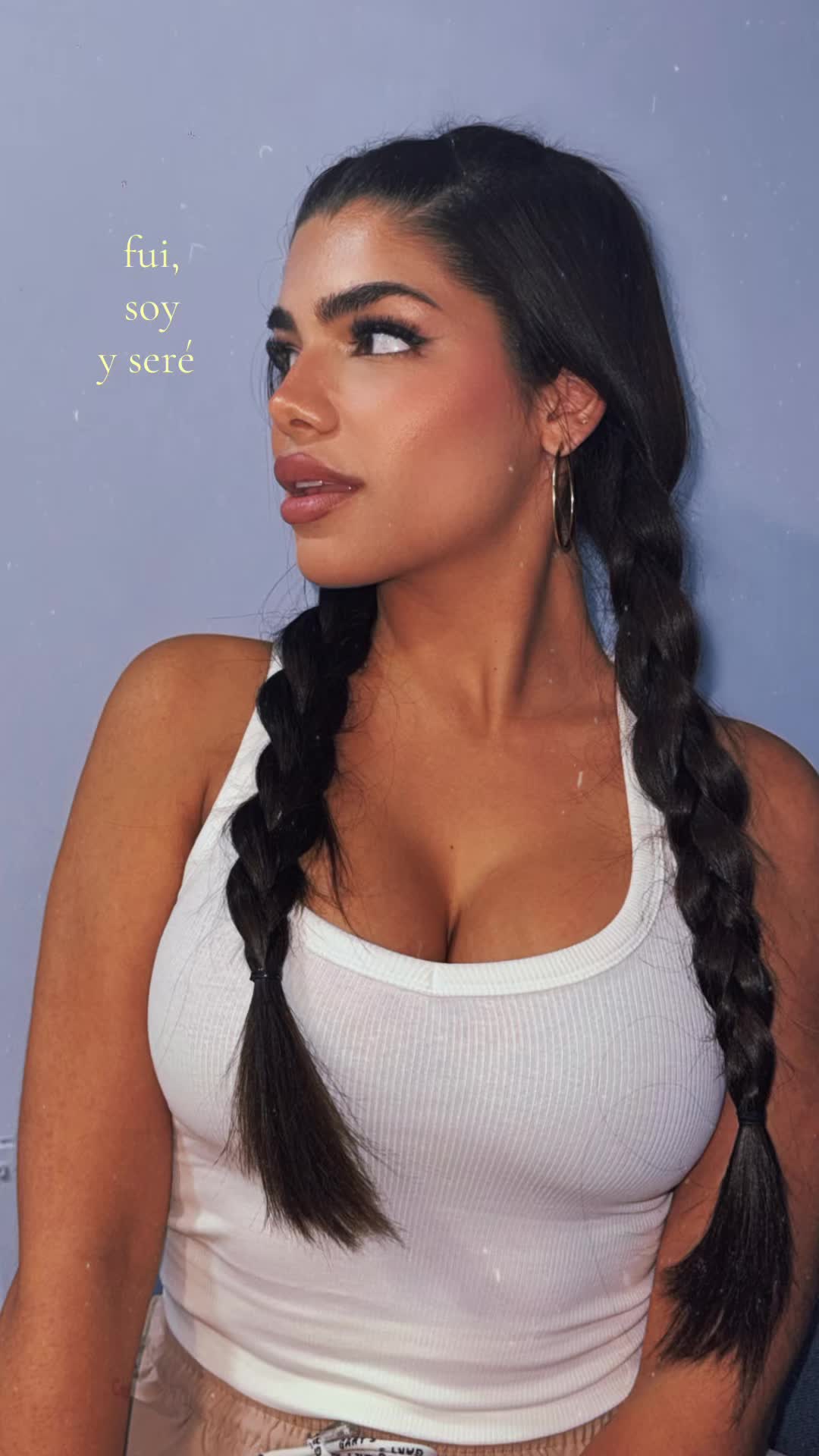 @Victoriassg_
