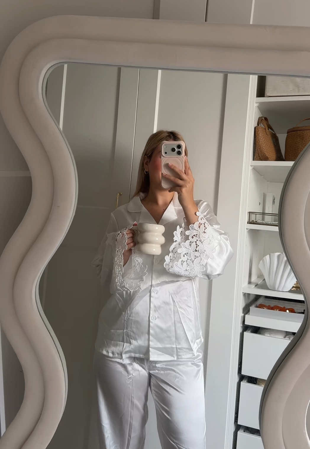 @ROWAIDAREZAN