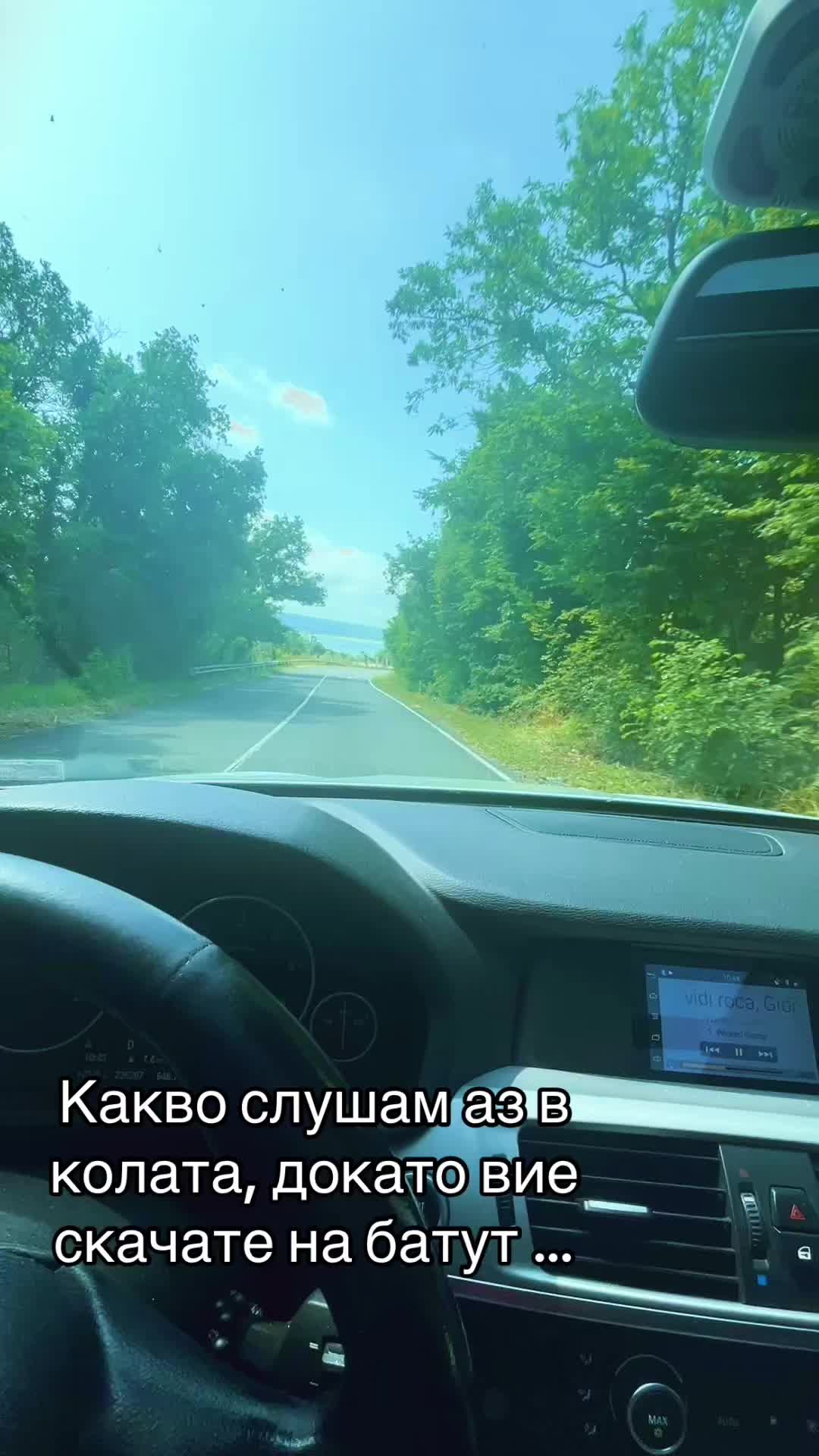 @🐒