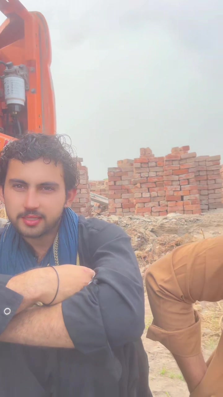 @Paya Noor Akakhail🍁