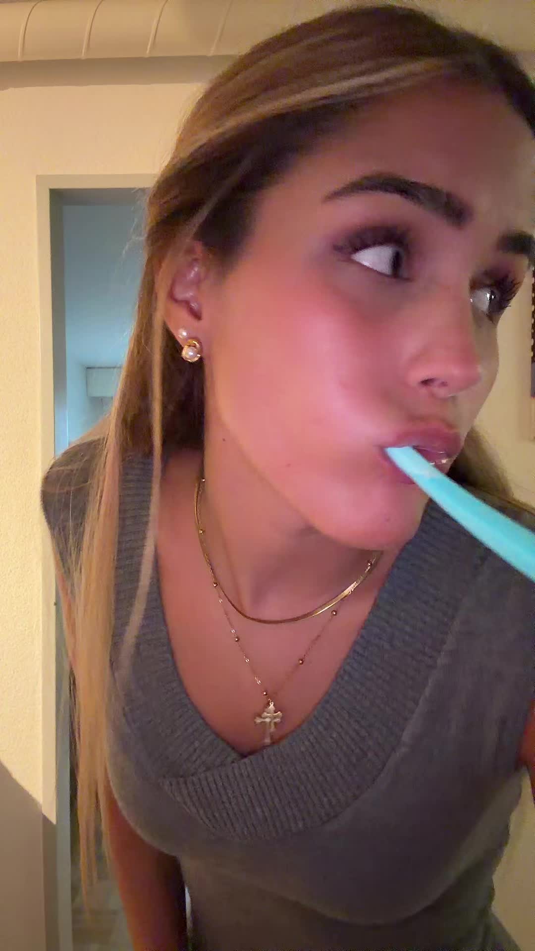 @Alegria