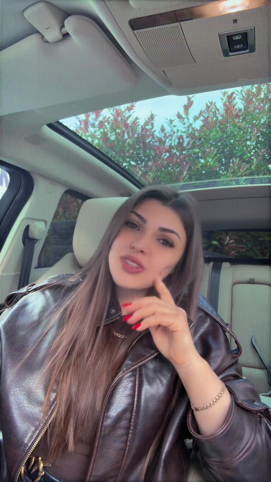 @Daniela Scarabnuta