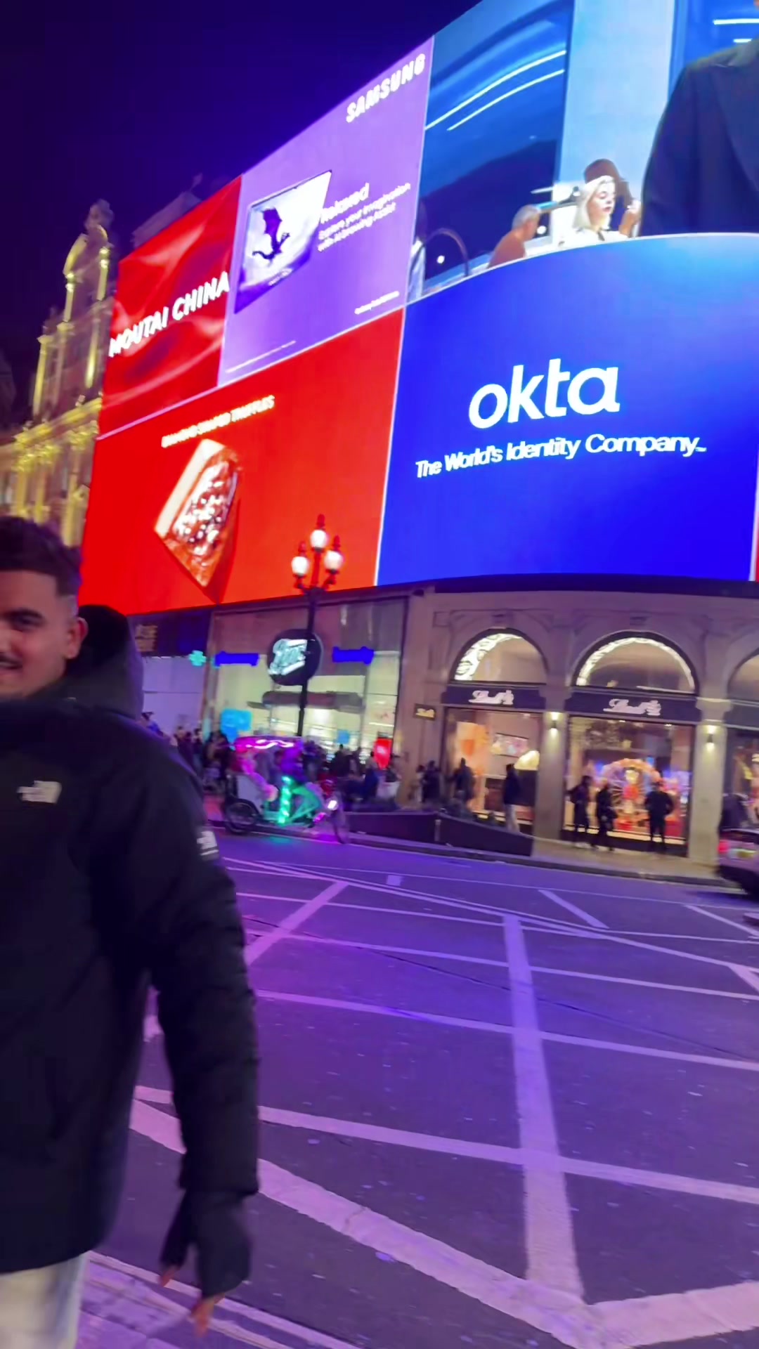 @Moinul009🏴🇬🇧