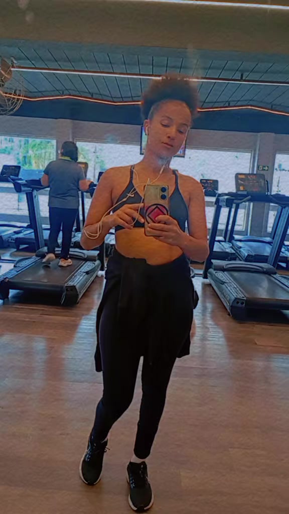 @Nádia