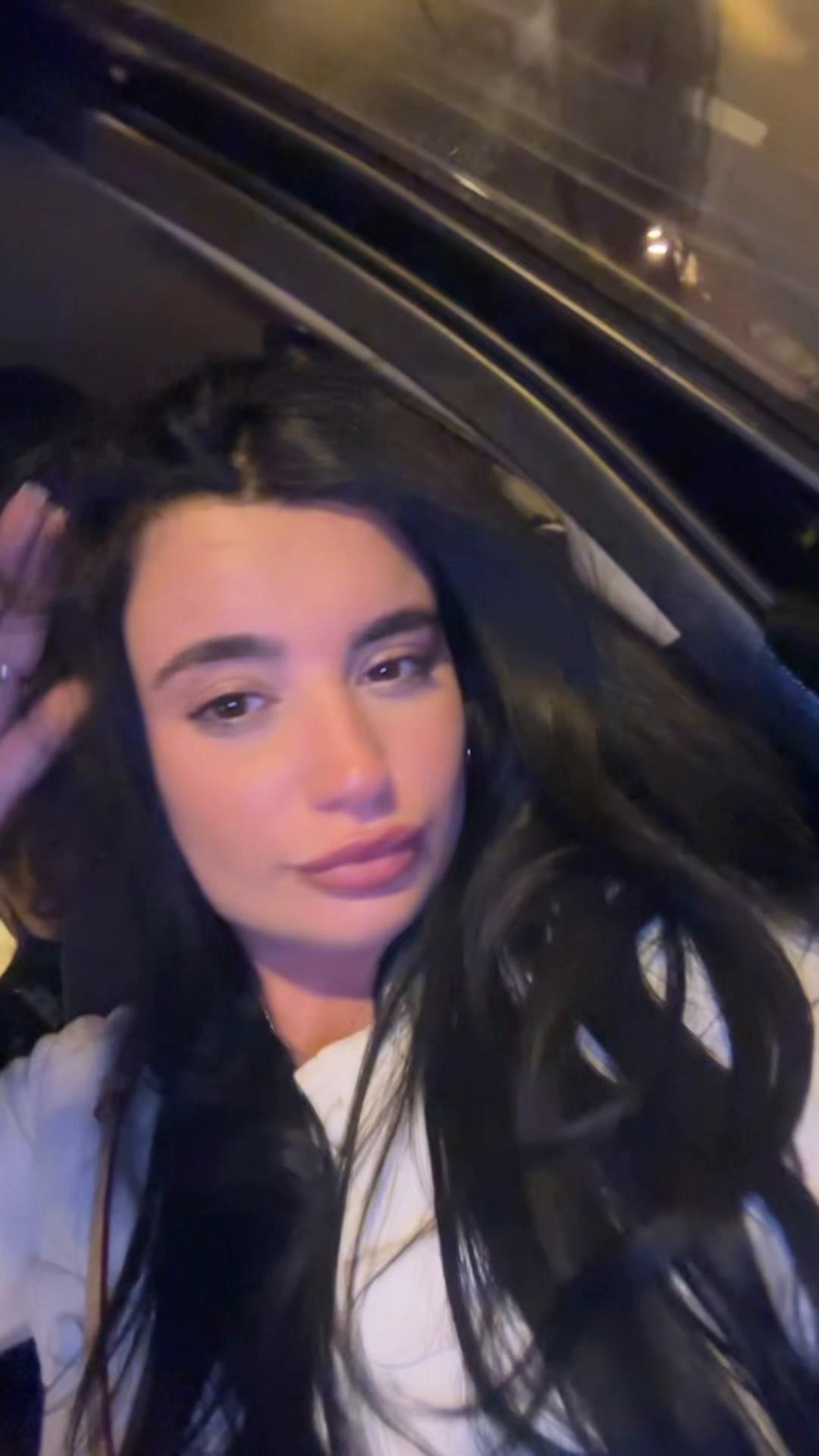@simonagrivano