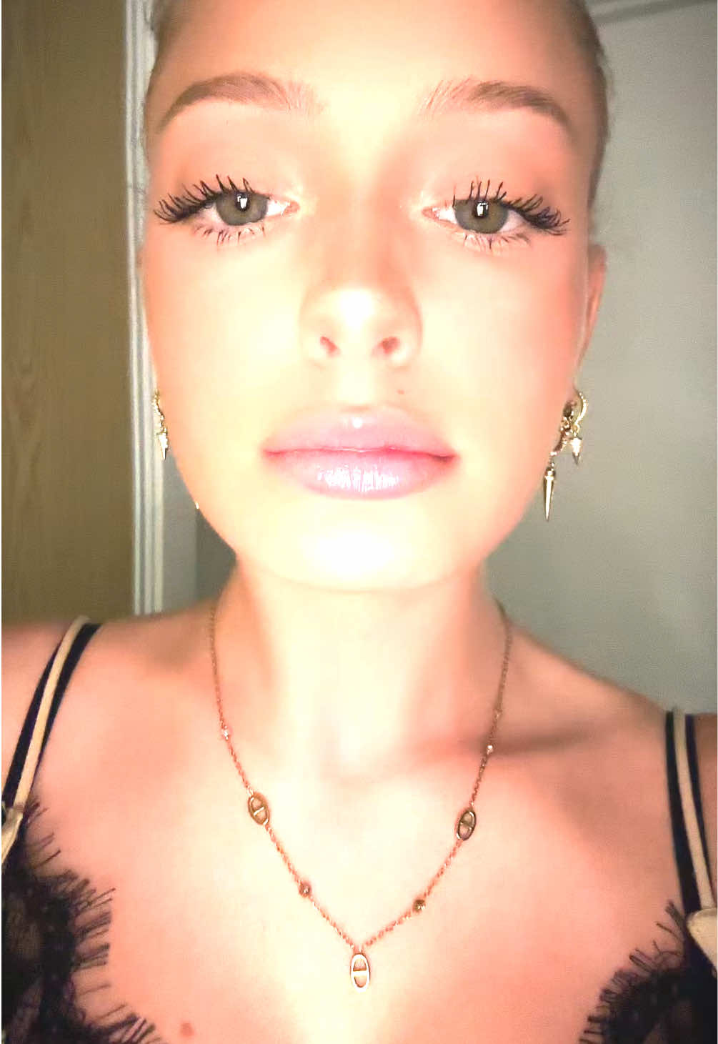 @N E L L