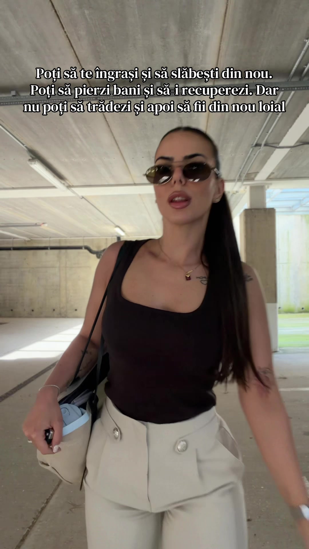 @Adriana 🖤