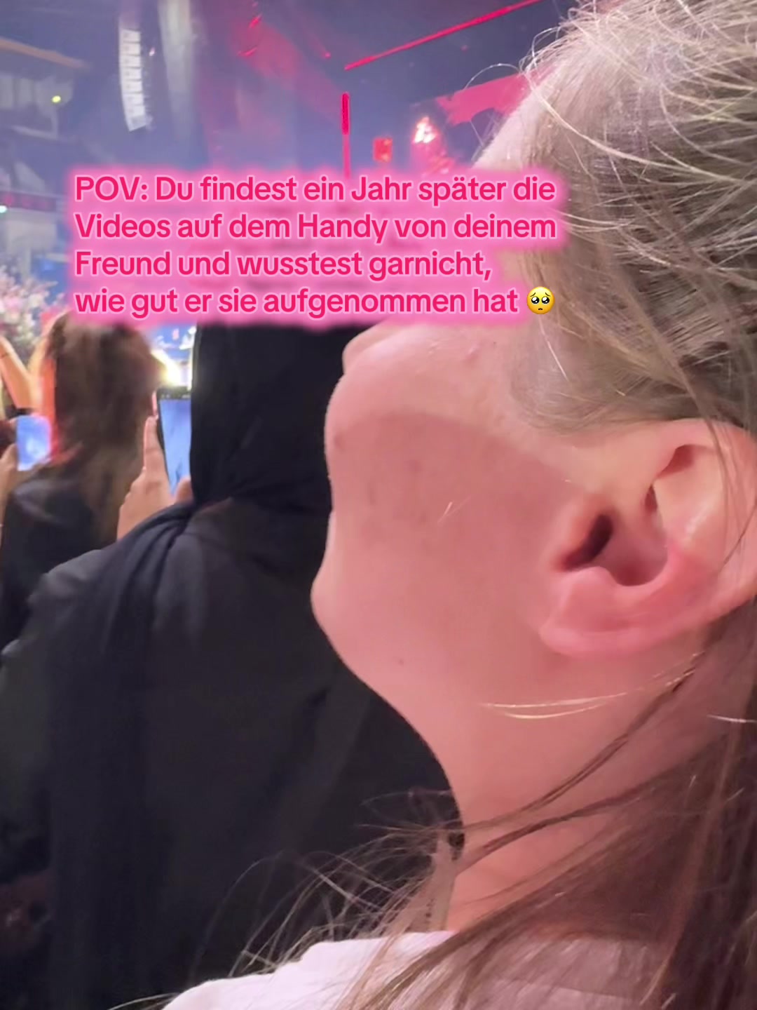 @laurafailz