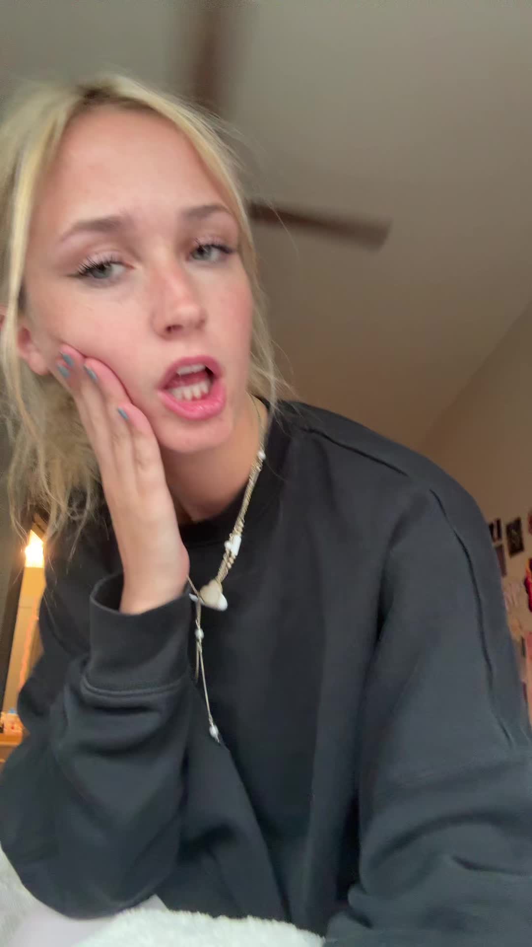 @MOOGY