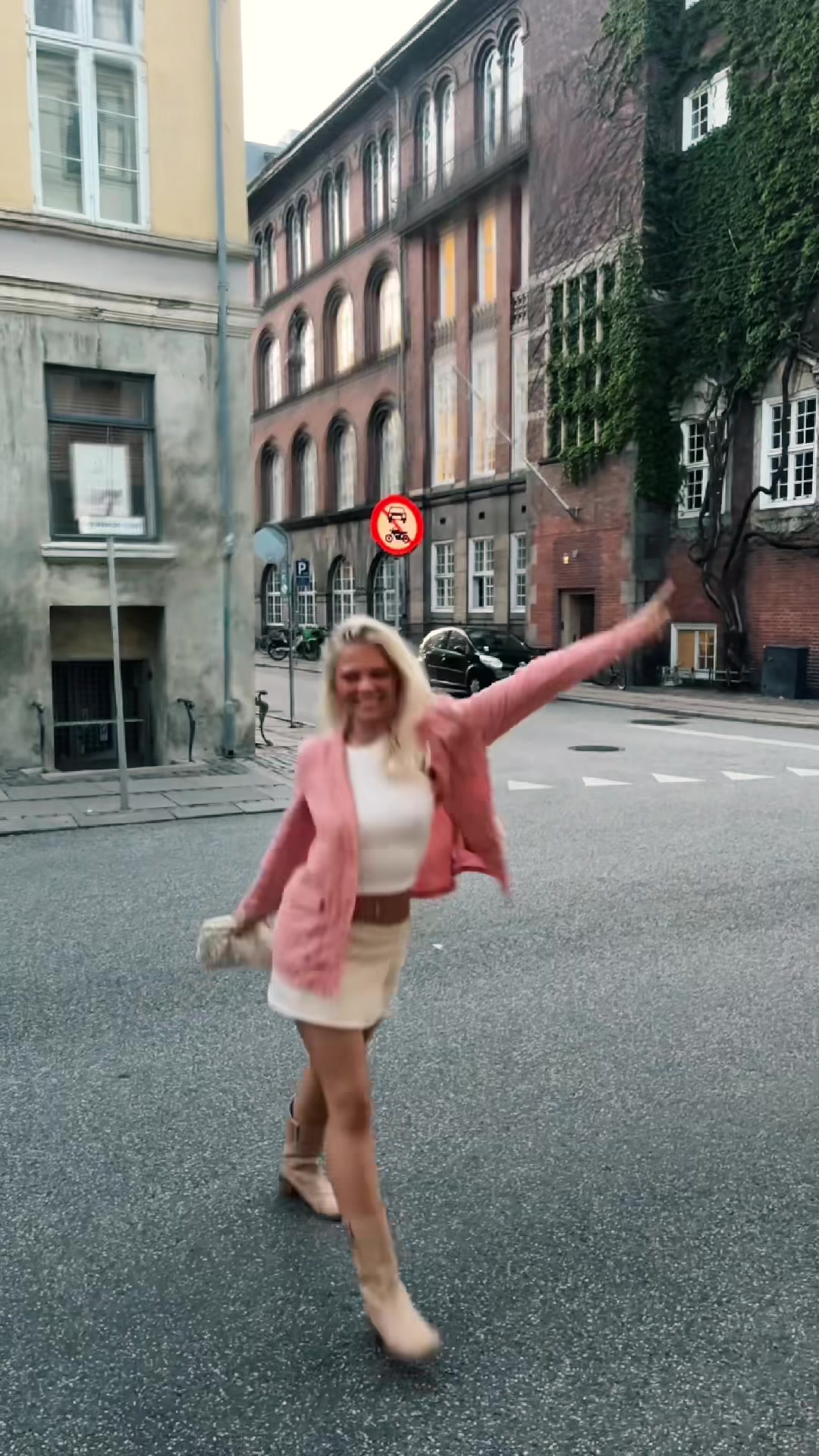 @Anna-Ida