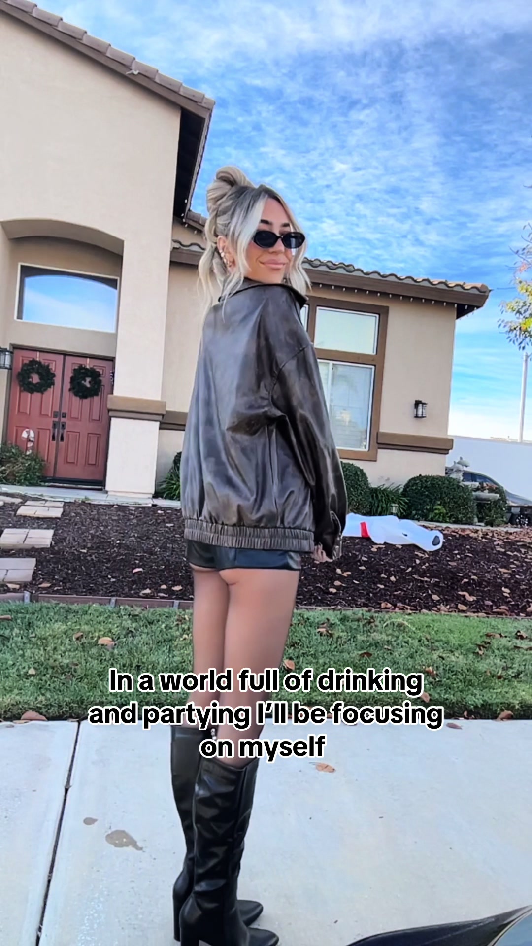 @Lo ⚡️