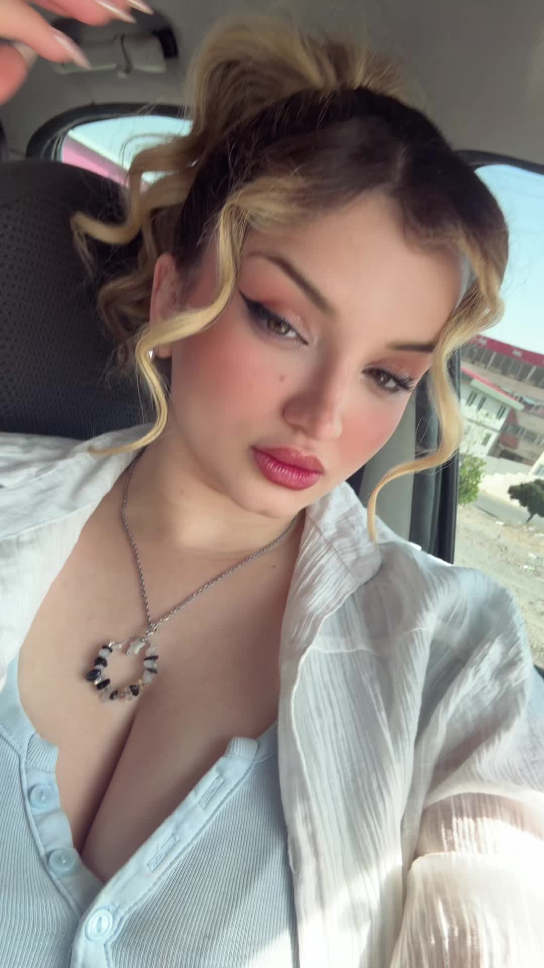 @Anahitaque