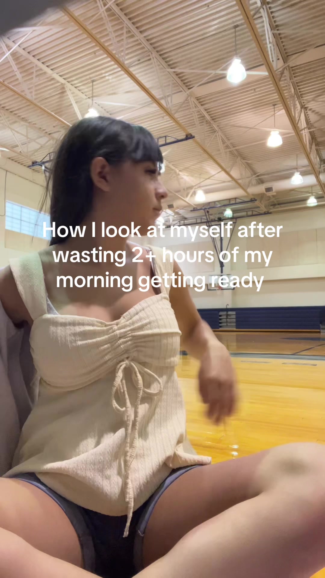 @•••