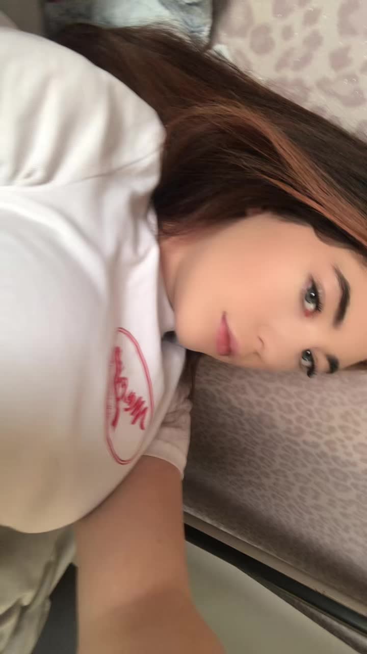 @𝓛𝓮𝔁𝓲 🫶🏽