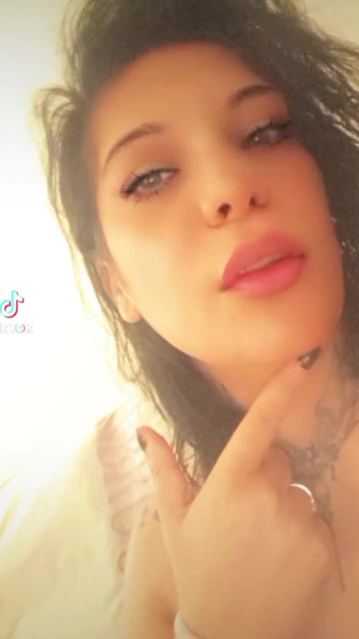 @🖤Eva🩷