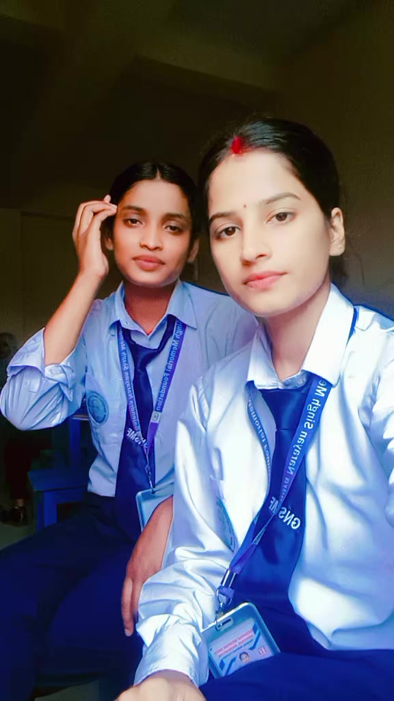 @it's me mahi🥰