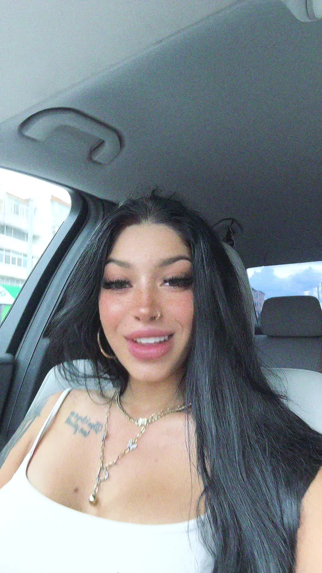 @veronicazuzuuu
