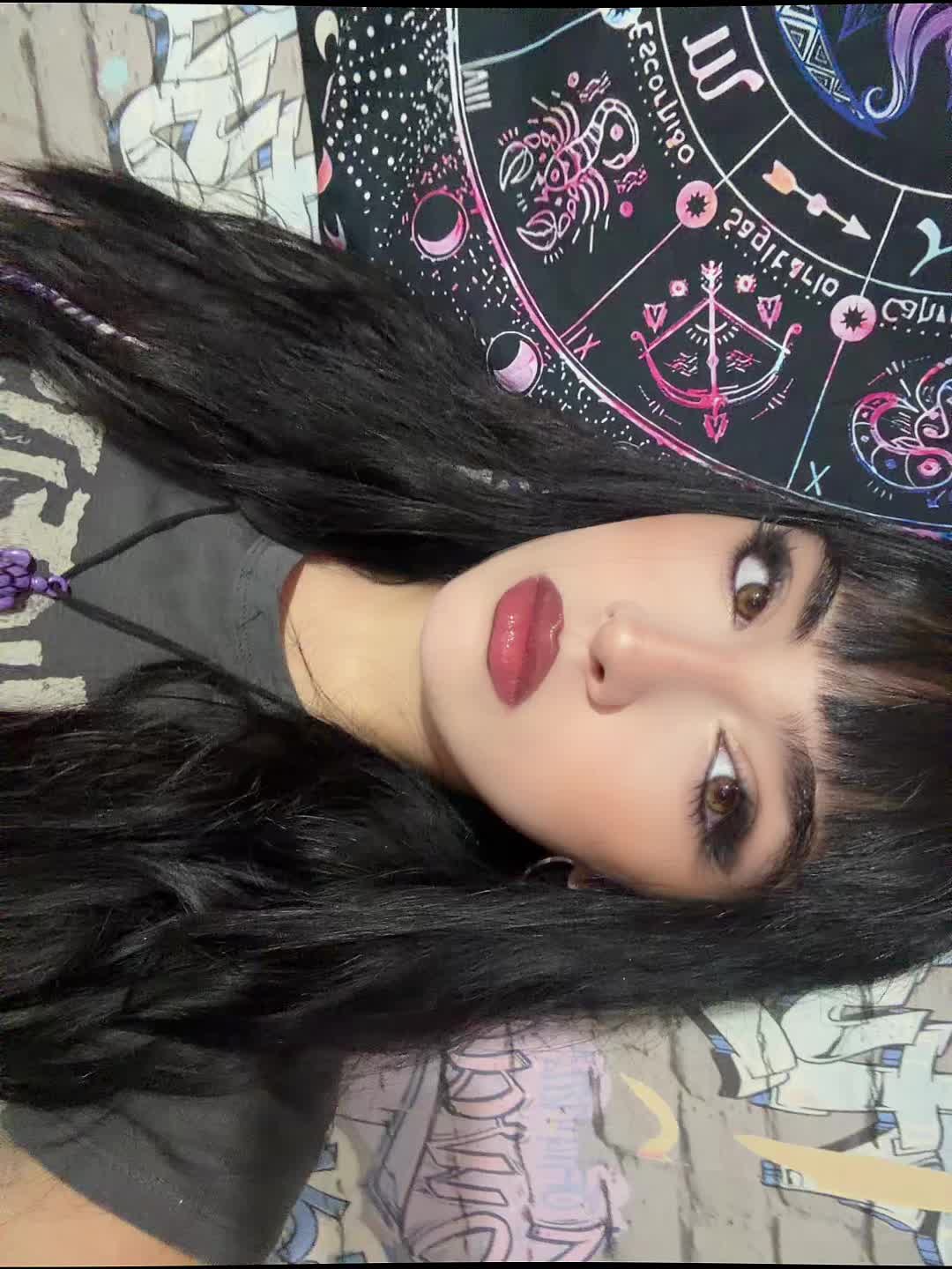 @angela