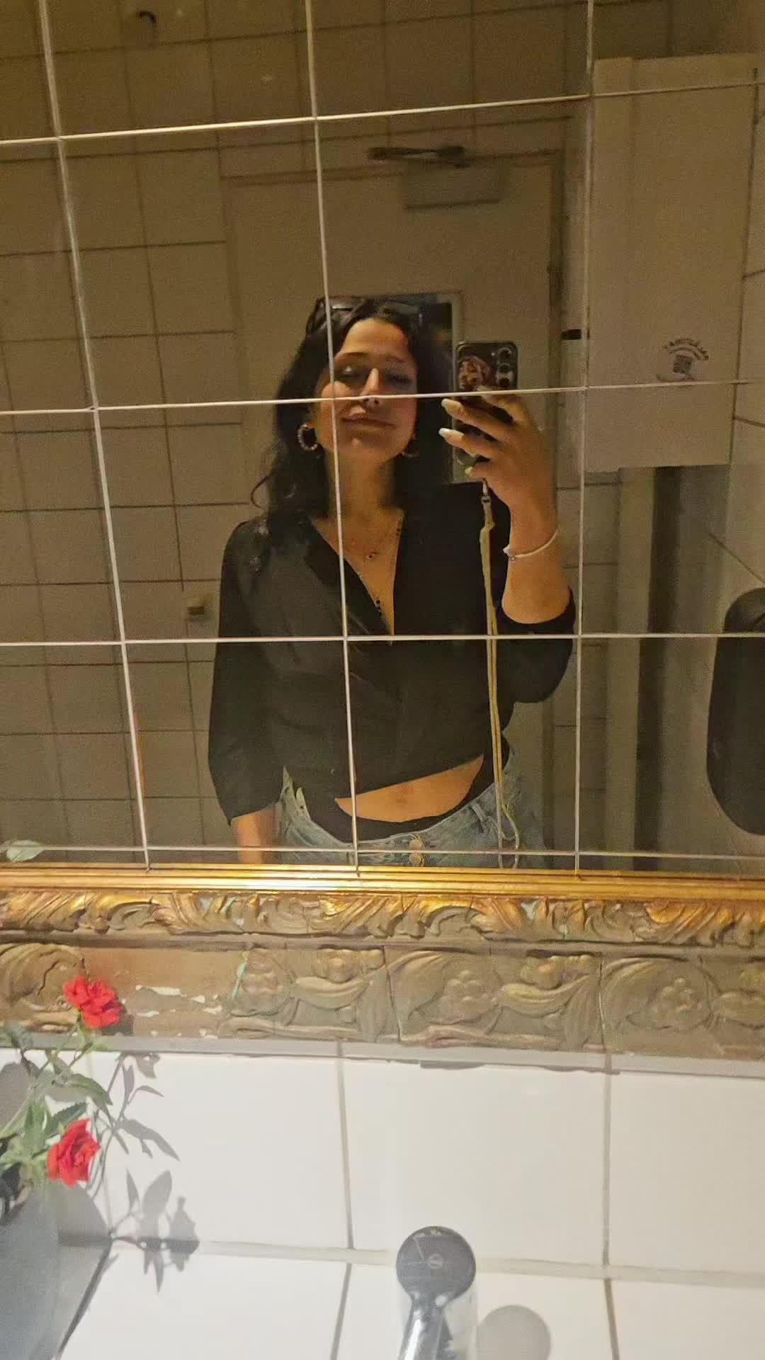 @_KyRa _