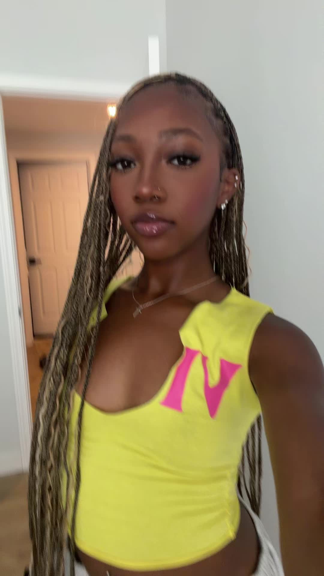 @Raynaa