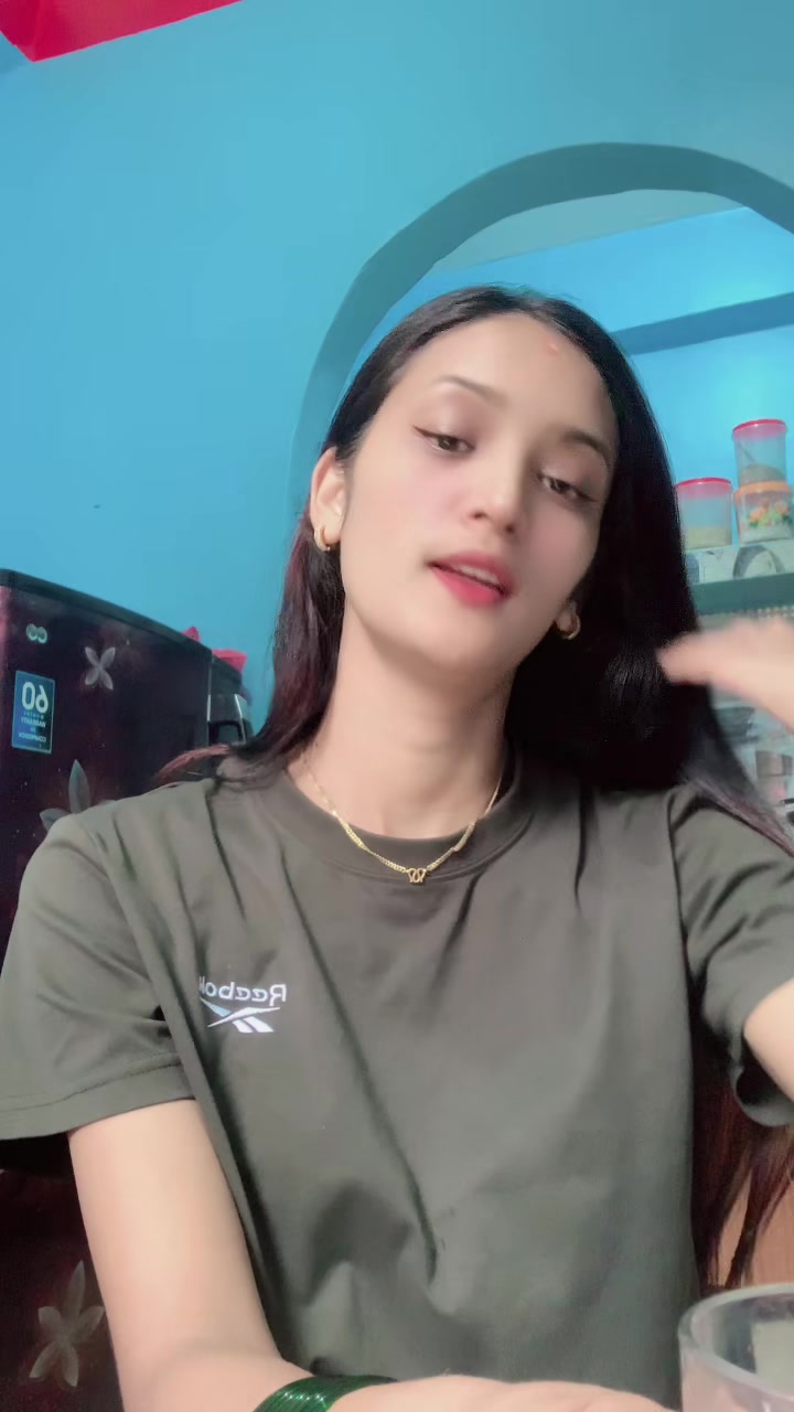 @ᥫ᭡ निशा 🫧🧿