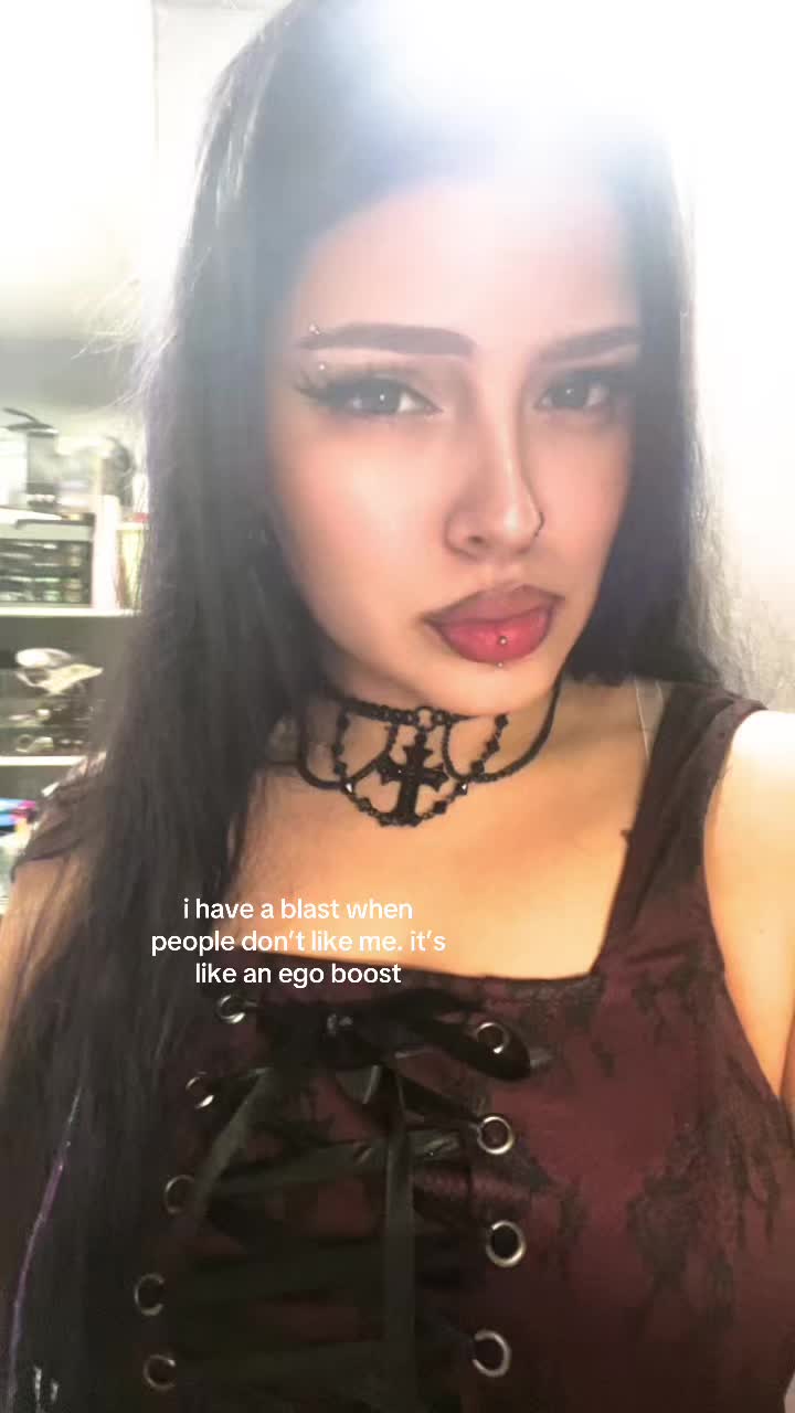 @macabrecvtie