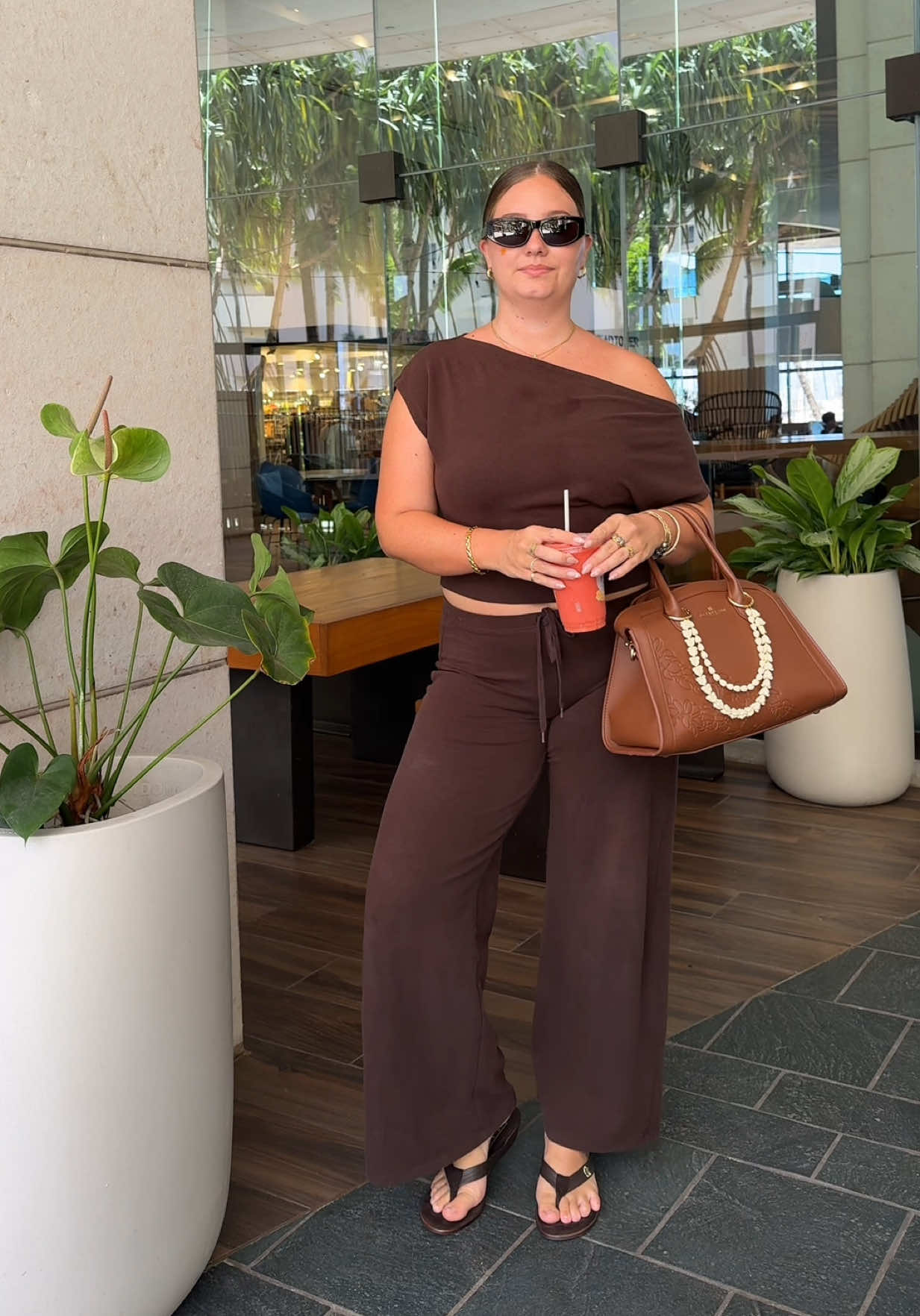 @la