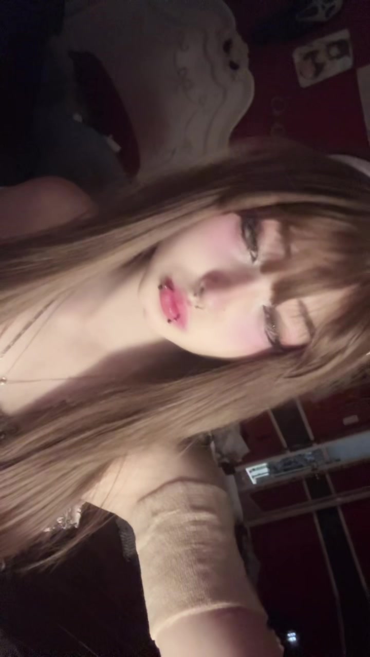 @waifulacey