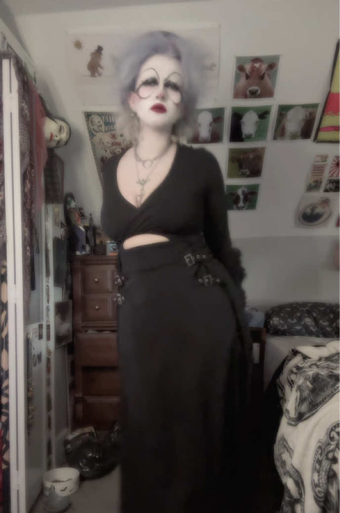 @dollygoth666