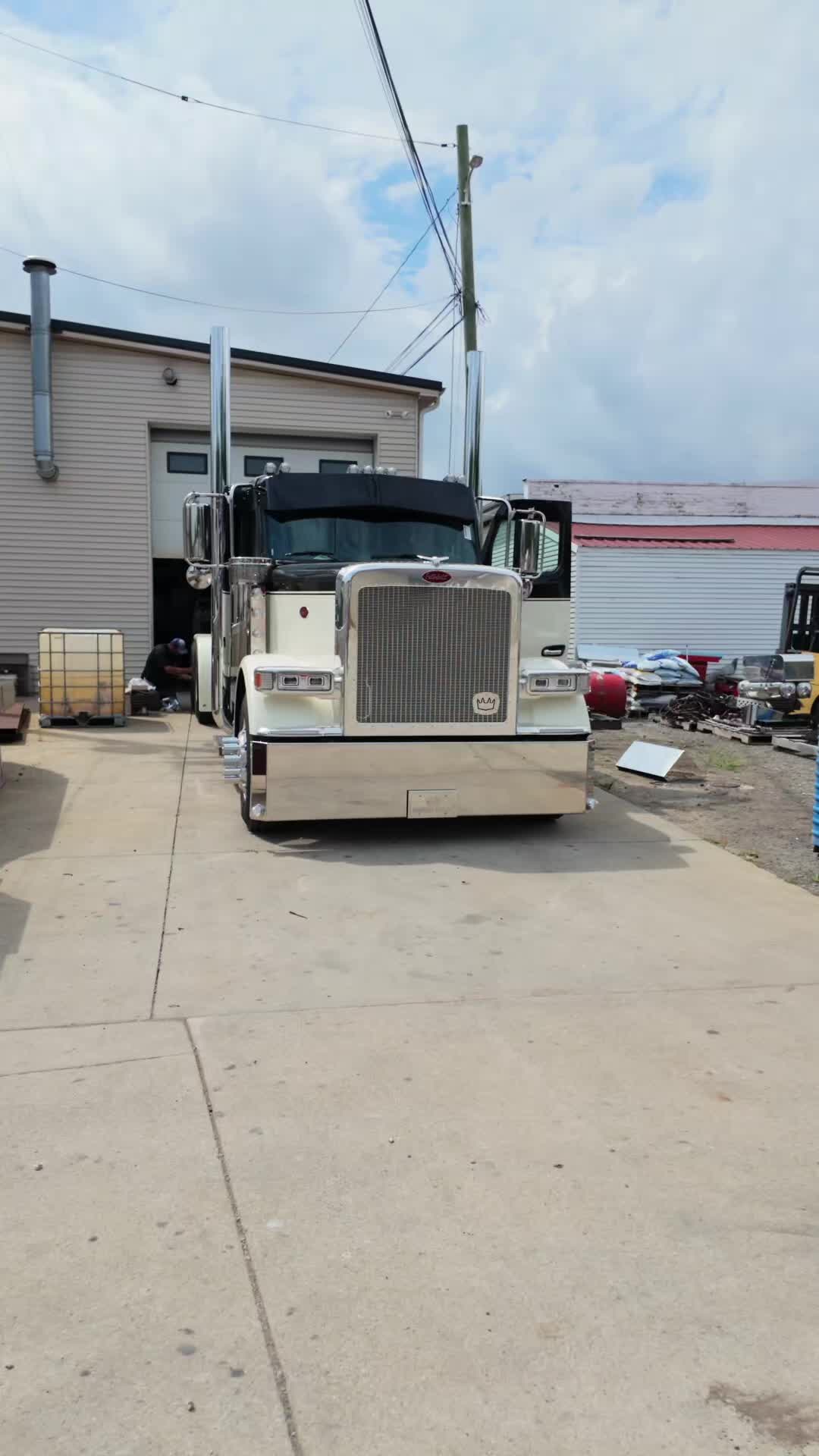@Dickerson Custom Trucks