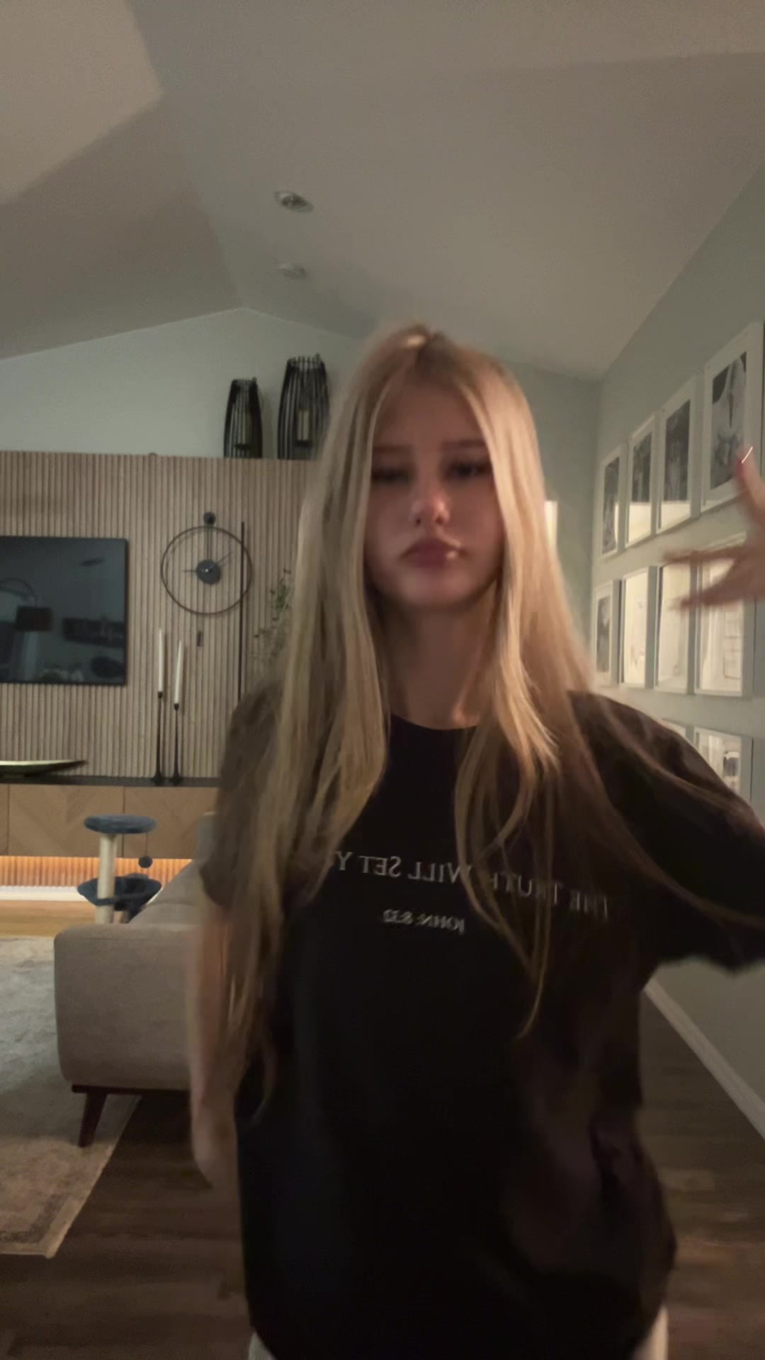 @isabella dimov